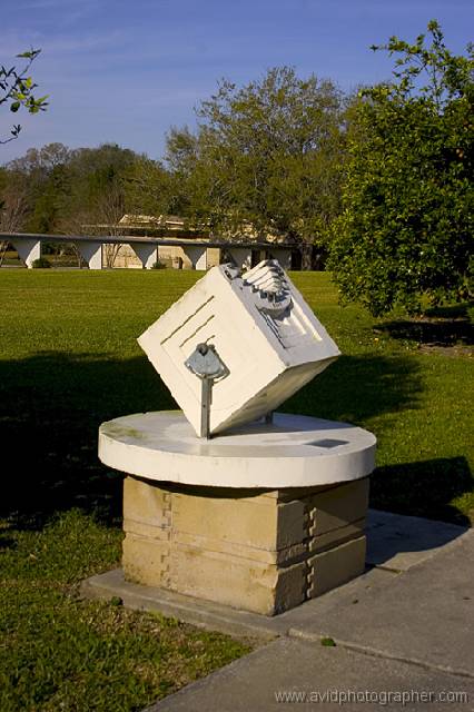 19-IMG_1413-ws FSC Campus - Frank Lloyd Wright designed sundial